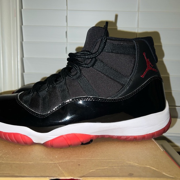 Bred 11s - Picture 3 of 7